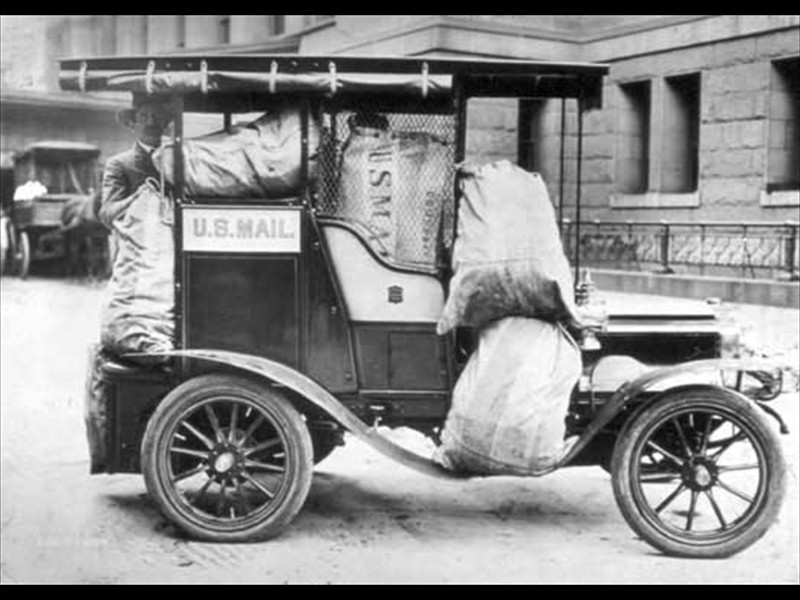 1918 Columbian Mark Mail truck