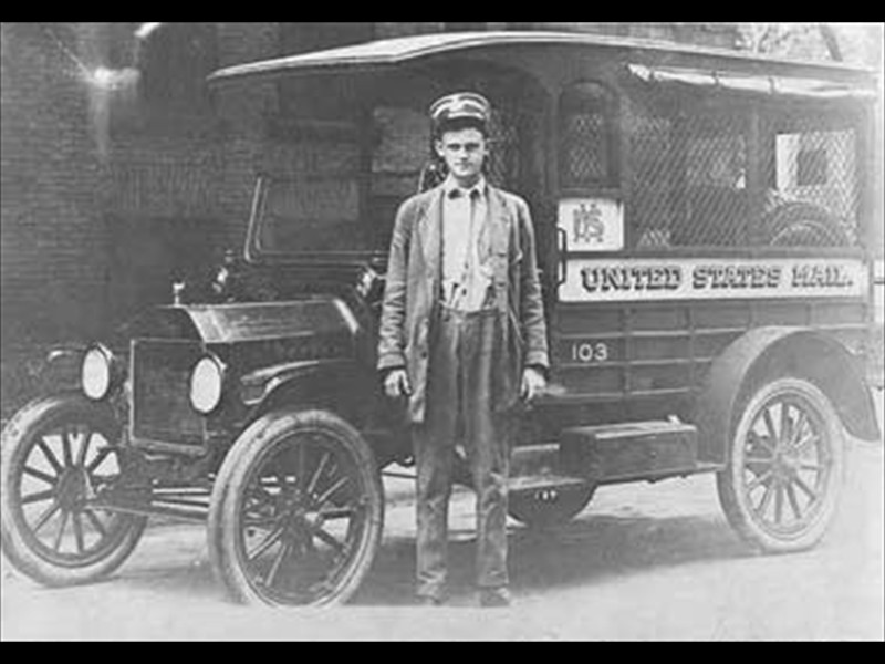 1919 Mail Truck